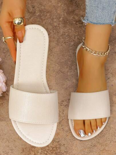 סנדלי גלשן שטוחים חדשים לנשים 2026 בצבע אחיד, מעור מובלט, אופנתיים ואלגנטיים, רב-תכליתיים, מתאימים לטיולים קז'ואליים בקיץ, חופשה, חוף ים