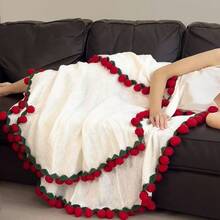 Crocheted Rose Bouquet Blanket, Suitable For Sofas And Shawls, A Romantic Gift For Valentine's Day, Weddings, And Anniversaries, Perfect For Ladies. - Multicolor - View 3