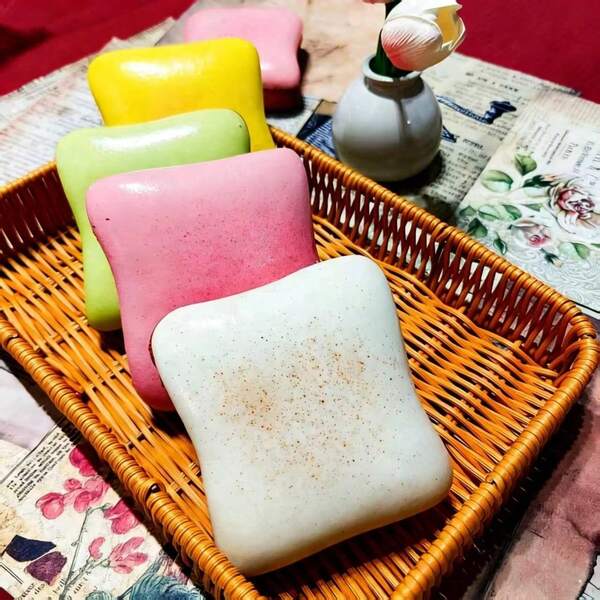 超柔软奶油面包捏捏乐玩具 - 解压、旅行、课堂、小玩具、圣诞文具、捏捏球 - 生日礼物、圣诞礼物、万圣节礼物、完美礼物