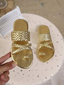 1 Pair Fashionable & Comfortable Metallic Gold Woven Criss-Cross Thong Sandals - Gold - View 6
