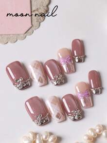 10片紫色猫眼蝴蝶结闪光钻石条纹美甲贴片，适用于短指甲，包含1张粘合贴片和1个迷你指甲锉。 - 彩色 - 查看 3