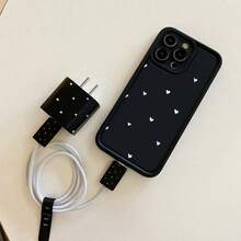 Estuche y protector de carga 4 en 1, funda de TPU suave mate negra con estampado de corazones blancos en todo el Body, protección de Body completo a prueba de golpes, compatible con iPhone 11, 12, 13, 13 Pro Max, 14 Pro Max, 15, 15 Pro, 15 Plus, 15 Pro Max, 16, 16 Pro, 16 Plus, 16 Pro Max, 17 Air - Multicolor - Ver 1