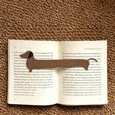 1pc/5pcs Sausage Dog Shaped Bookmark, Suitable Gift For Book Lovers