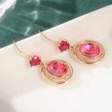 一对经典优雅的红色椭圆形吊坠耳环，镶嵌合成锆石，精致的婚礼配饰，适合作为圣诞节和生日礼物。 - 金色 - 查看 5