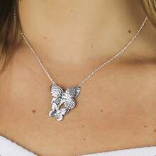 Women's Costume Jewelry Set With Gold Plated Earrings And Delicate Double Butterfly Pendant Chain - 銀 - 查看 5