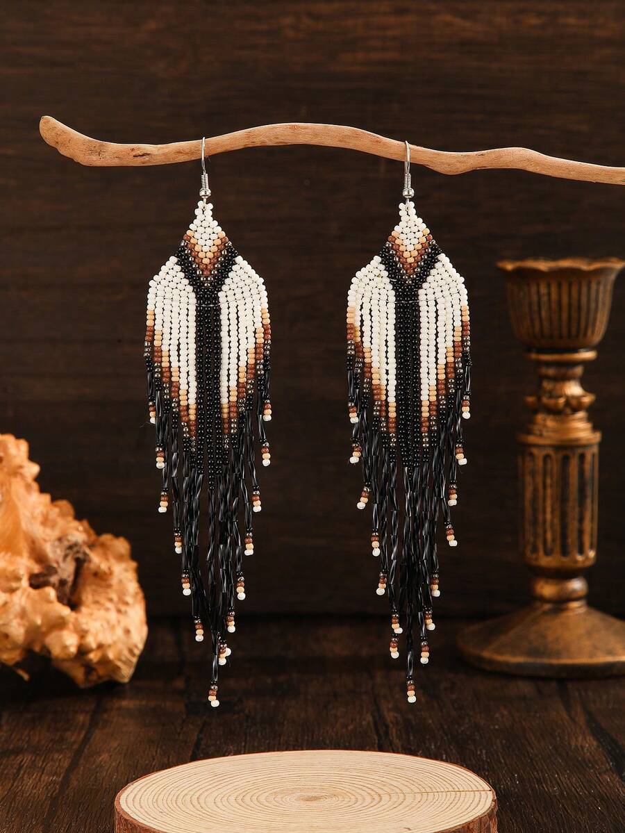 SOUL BEADING 1 Pair Women's Fashion Tassel Earrings, Bohemian Style Earrings With Black, White And Brown Tassel Design, Geometric Pattern Asymmetrical, Handmade Woven Beaded, Perfect Gift For Holidays, Versatile Style For All Seasons - Black and White Tassel Earrings - View 1