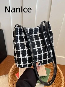 2026 年新款女士单肩包，采用简约休闲又不失精致的格纹图案。 - 黑色 - 查看 2