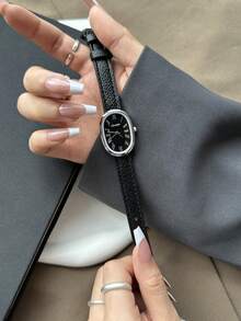 1 pieza Reloj de cuarzo para mujer con correa ajustable estilo retro, elíptico con escala de números romanos, compacto y perfecto para uso diario - Negro - Ver 2
