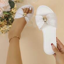 Dép lê lông thú, nhẹ và thoải mái, thể hiện sự thanh lịch. - trắng - Xem 18