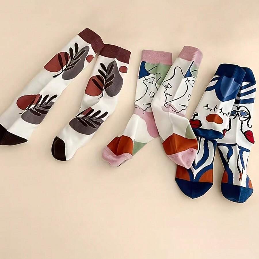 5双人脸肖像画风格中筒袜，柔软舒适的男女通用船袜
