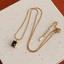 1pc Minimalist Versatile 3D Square Necklace, 18K Gold Plated Stainless Steel Choker, Suitable For Women's Daily Wear And Parties - Square  Necklace - View 2