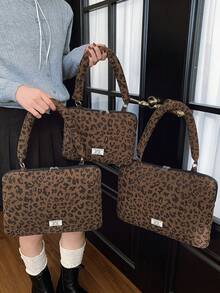 Túi đựng đồ phẳng kiểu dáng thời trang mới, chất liệu nhung kẻ họa tiết da báo, có quai đeo vai mềm mại, nhẹ nhàng, giảm áp lực cho máy tính xách tay, phù hợp với máy tính xách tay từ 10" đến 15", hoàn hảo cho trường học và công việc. - Cà phê - Xem 1