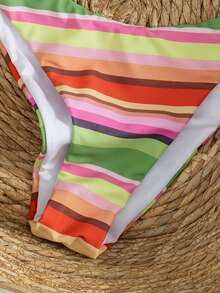 Onefish Bộ bikini nữ kẻ sọc xanh lá cây, hồng, cam, áo tam giác có dây đeo điều chỉnh được, cúp ngực trượt, eo cố định, quần cạp thấp, kiểu dáng gợi cảm, thích hợp cho kỳ nghỉ hè đi biển. - màu xanh lá - Xem 6