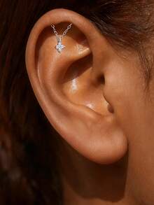 1PC Moissanite 925 Sterling Silver Clover Shape Ear Cuff With Chain Dangle, Minimalist Dainty Prong Setting Hypoallergenic Cartilage Tragus Piercing Jewelry Gift For Women Daily Wear Wedding Season - Silver - View 2