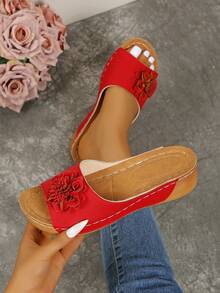 Sandalias de plataforma con diseño de flor hueca, sexy y de estilo bohemio casual para la playa y resort, con sólidos decorativos y cuña gruesa con punta abierta para mujer - Rojo - Ver 1