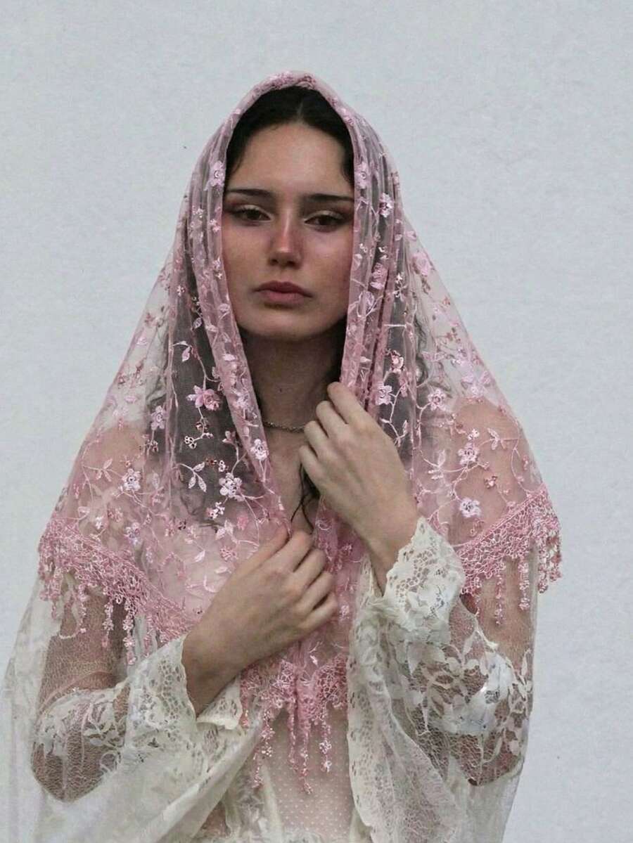 1pc Women's Fashion Floral Lace Trim Triangular Scarf/Headscarf