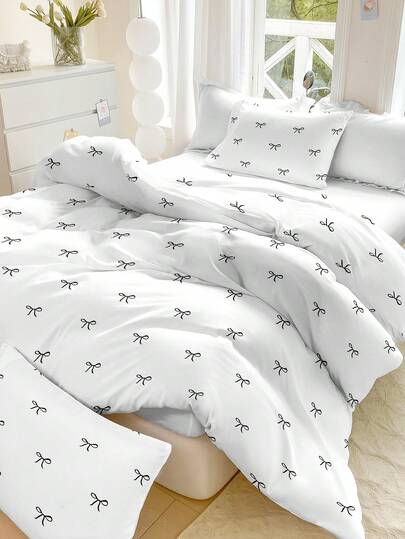 3pcs Kawaii Bow Print Duvet Cover Ultra-Soft Breathable Premium Microfiber Fabric, All-Season Versatile Bedding Machine Washable Fade Resistant Pilling Free Shrink Proof Wrinkle-Resistant, Suitable For Cute, Minimalist, Fresh, Ins-Style And Other Decorative Styles, Easy Care Bedding Set For King/Queen/Full/Twin Size, Perfect For Home Dorm Apartment Guest Room Vacation Rental & Gift-Giving