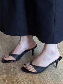 New Arrival Rivet Thong Sandals, Suede Platform Flip Flops For Women, Summer Outdoor Wear,Kitten Heels - Black - View 2