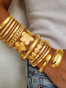 30/25/15/13/10/7/6件套复古多件套可叠戴粗链手镯，款式包括几何、花卉、心形、水滴形、扭曲形、人脸、星芒形、浮雕、爱心文字、波浪形、编织形、树脂珠、仿珍珠、水钻、亮片、蛇形链、飞机链、马蹄形链、锁链等，CCB多元素，简约光滑厚手镯套装，适合节日、派对、约会、送礼、日常佩戴。 - 金黃色 - 查看 2