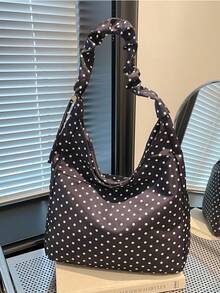 时尚波点托特包，简约轻便的尼龙面料大容量手提包。适合年轻人日常购物和外出，配有褶皱肩带，日式风格。 - 黑與白 - 查看 7