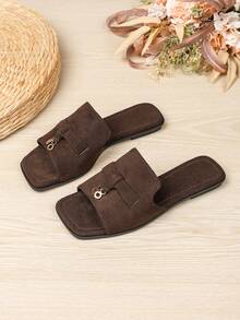 Women's Flat Sandals 2026 Spring/Summer New Versatile Soft-Sole Beach Sandals, Fashion Roman Sandals For Women, Plus Size 41-43,Holiday Essential - Brown - View 2