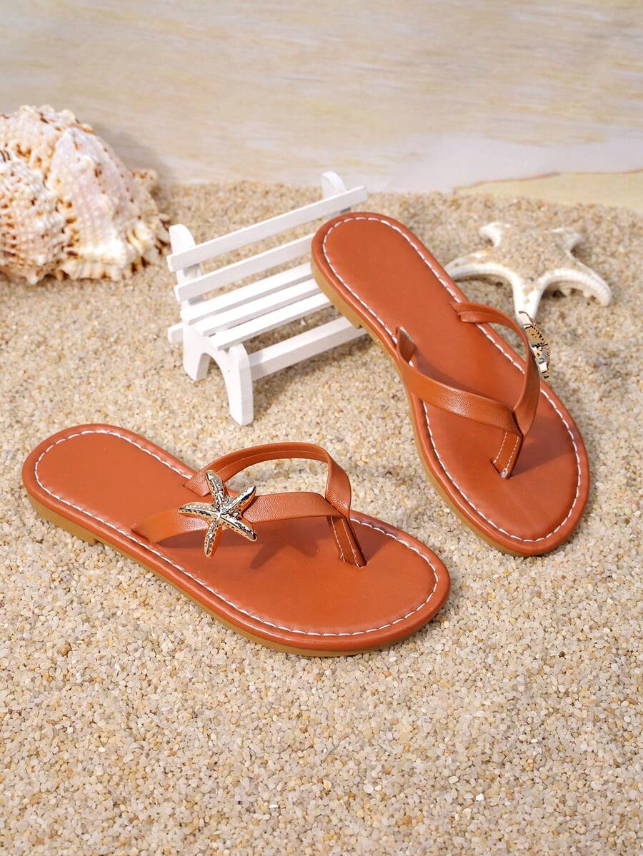 女童棕色仿皮人字拖,饰有金属海星吊坠,适合海滩度假和夏季穿着 - 橘色 - 查看 1