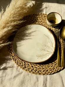 复古波西米亚风陶瓷餐具套装，包含饰有松枝图案的餐盘和汤碗，质朴风格，适合盛放沙拉和麦片。 - 米色 - 查看 3