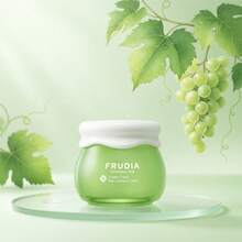 EverlyX Gama Green Grape Control de Poros y Sebo Frudia- Disponible con discos exfoliantes, sérum, espuma limpiadora e hidratante formulados con 81% de extracto de uva verde, ayuda a controlar el exceso de grasa, minimizar poros y mejorar la textura con acabado mate fresco - Ideal para piel mixta a grasa- ✅ Envíos a España 24/48 horas - Hidratante - Ver 1