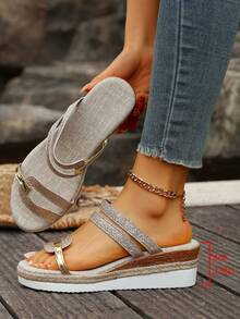 Nuevas sandalias de cuña con tiras delgadas para mujeres, sandalias de moda con decoración metálica de una sola tira, plataforma de cuerda trenzada con suela gruesa, suela ligera antideslizante y duradera, estilo de vacaciones con punta abierta, cómodas y transpirables sin rozaduras - Dorado - Ver 5