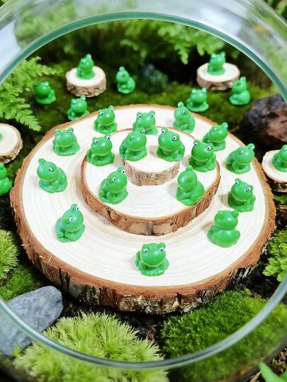 10pcs Mini Resin Frog Sculptures, Green Resin Small Frog Figurines With Big Smiling Eyes, Suitable For Fairy Garden, Moss Micro Landscape Decor, DIY Fairy Garden, Glass Container, Potted Plant Decor, Miniature Landscape Crafts, Gardening Decor, Car Interior Decor, Party