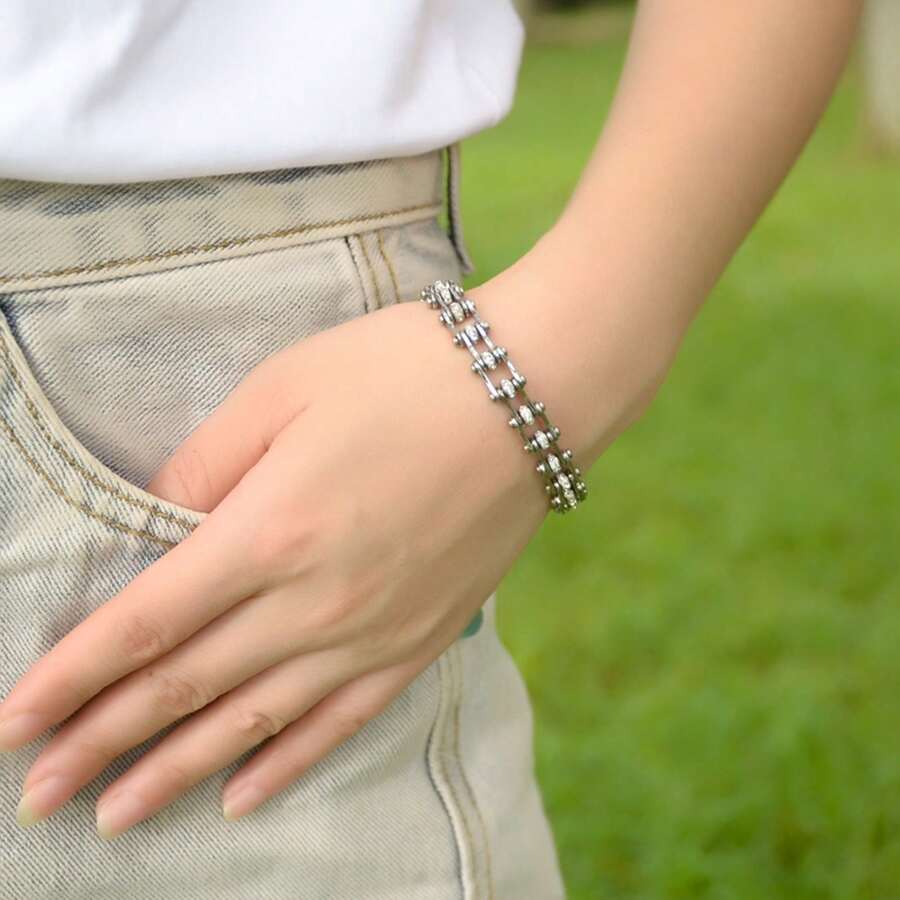 1pc Biker Jewelry Stainless Steel Colorful Vacuum Plated 7mm Wide Mini Handmade Bike Chain Bracelets With Adjustable Extra Chain,New Daily Wear Birthday Gift For Wife Or Girlfriend.