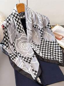 1条90x90厘米方形丝巾，女士斜纹真丝千鸟格玫瑰花卉图案，可作领巾、头巾或披肩使用。 - 彩色 - 查看 3