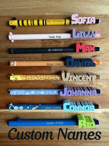 Kẹp giấy LEGAMI cá nhân hóa | Có/Không kèm bút LEGAMI | Thích hợp cho dịp tựu trường, đồ dùng học tập, quà sinh nhật hoặc quà lưu niệm, LEGAMI, tựu trường, đồ dùng học tập, trường học, sinh nhật, quà tặng tựu trường, ngày đầu tiên đi học của bé trai, mùa tựu trường, quà tặng tựu trường, ngày đầu tiên đi học của bé gái, học sinh, quà tặng cá nhân hóa - Nhiều màu - Xem 2