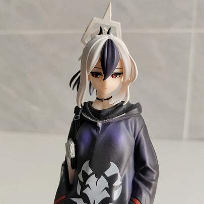 1pc Girl Carrying Backpack Figure Model, Anime Aesthetic Girl Figurine Decor, Car Ornament, Desktop Decoration