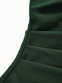 Top cropped plus size elegante, básico, casual, único e deslumbrante com um ombro só, modelagem justa e sexy, estilo assimétrico, perfeito para o verão. - Verde escuro - Ver 8