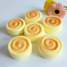2026年新品，蜂蜜面包造型慢回弹玩具，1个装，适合派对、生日、复活节、毕业典礼、送礼、夏季派对等场合。 - 彩色 - 查看 7