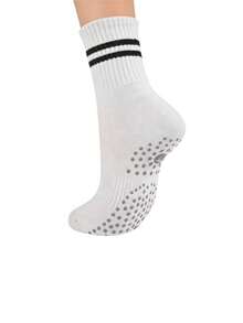 3 Pairs European And American Style Striped Yoga Socks! Simple Color Scheme, High-End And Visually Appealing, Full Bottom Anti-Slip Particles For Safety. High Elasticity, Skin-Friendly And Non-Stuffy, Suitable For Yoga Studio Training, Home Stretching And Other Scenarios. Designed Specifically For Fitness Women, Comfortable And Stylish For Sports And Daily Wear - Multicolor - View 7