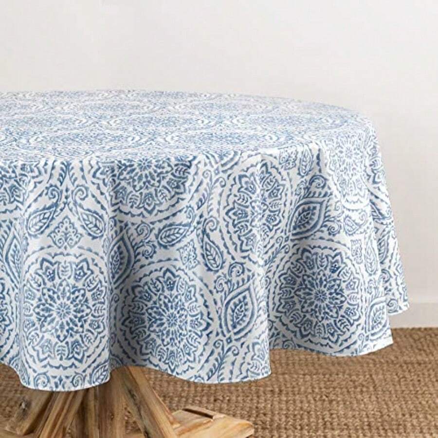 Home Fashions Savannah - Mantel de Vinilo Bohemio de Cachemira Resistente al Agua y a Las Manchas con Respaldo de Franela 60 x 84 Pulgadas Ovalado Azul - Azul - Ver 1