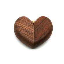 Hộp đựng nhẫn hình trái tim bằng gỗ óc chó khắc tên theo yêu cầu, hộp đựng nhẫn cưới thiết kế riêng, hộp đựng nhẫn đính hôn, phụ kiện cầu hôn lãng mạn hình trái tim, quà cưới cho cặp đôi, quà kỷ niệm, hộp đựng nhẫn khắc laser. - Hộp đựng nhẫn - Xem 14