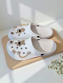 女士夏季金色小熊链条休闲镂空拖鞋，防滑耐磨EVA沙滩鞋，透气设计，多功能户外人字拖 - 白色Jx - 查看 9