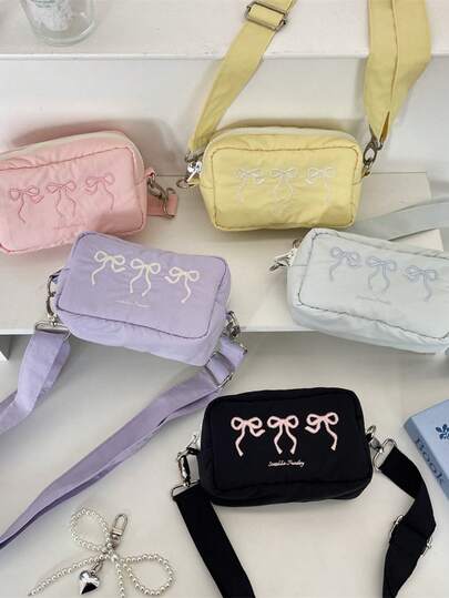 1 حقيبة تخزين كاميرا للنساء مطرزة بفيونكة، حقيبة رقمية أحادية الطبقة قابلة للارتداء عبر الجسم، محفظة هاتف عملية متعددة الوظائف، حقيبة تخزين CCD، حقيبة محفظة خفيفة الوزن مناسبة للموظفين البيض، الطلاب، العمل، التنقل، المكتب، هدية عيد ميلاد، هدية عيد الحب، هدية لوصيفة العروس، هدية لأم، ديكور المنزل، ديكور الغرفة، ضروريات السفر، ضروريات السكن الجامعي