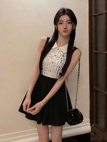 黑色蕾丝领无袖连衣裙，夏季小黑裙 - 黑色 - 查看 4