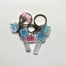 Hearts2Hearts H2H Logo Keychain - Cute K-Pop Light Stick Keyring, Transparent Acrylic Keychain For Fans Collection - Multicolor - View 8