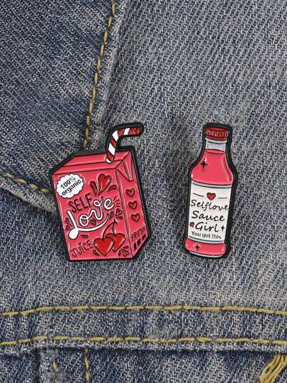 1/2 piezas Broche creativo rojo "Jugo de amor propio" con símbolo emocional, con formas divertidas de cajas de jugo y botellas de condimentos, con colores ricos y brillantes, resistente y duradero, no se desvanece fácilmente.