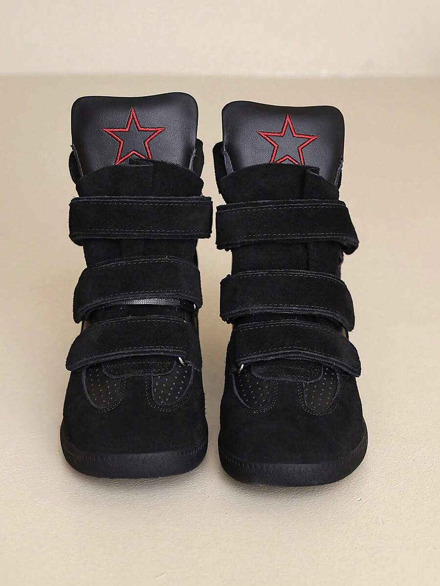 2026 New Women's High-Top Sneakers, Black Round Toe Flat Casual Shoes, Autumn/Winter, Closure Boots With Hidden Heel