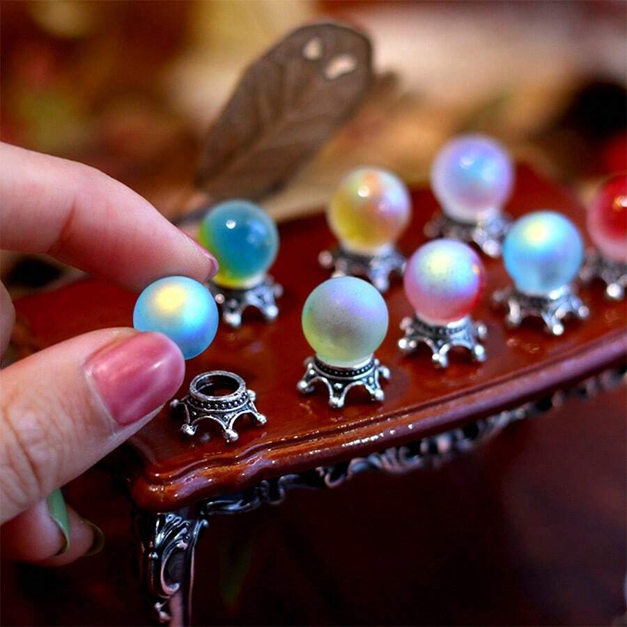 Gorgeous 1:12 Scale Magic Crystal Ball Model Set, Including One Crystal Ball And A Base. Exquisite Details Make It An Indispensable Decoration For Dollhouses And Mini Gardens. - 1 Set = One Crystal Ball + One Base - View 1