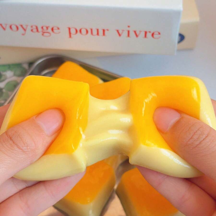 Mút xốp màu vàng mềm, đàn hồi chậm, giảm căng thẳng, có tác dụng bóp bóp. - Nhiều màu - Xem 1