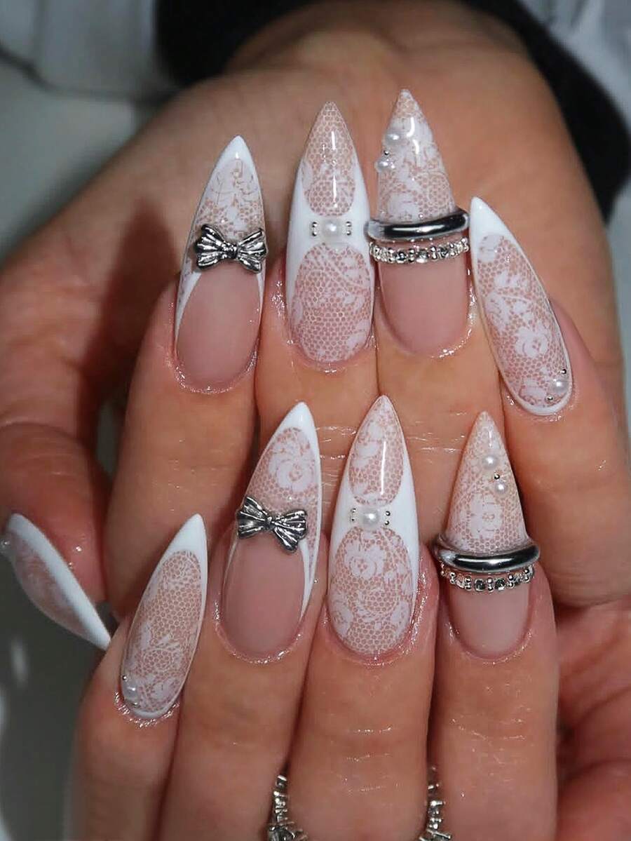 24片法式尖头亚克力美甲贴片，长杏仁形，蕾丝装饰，3D线条蝴蝶结水钻设计，优雅Y2K经典风格，表面光滑，全覆盖假指甲，适合女性和女孩日常佩戴，也适合婚礼场合。 - 彩色 - 查看 1