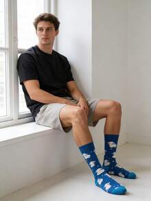 1 Pair Men's Blue Cartoon Sheep Pattern Mid-Calf Socks, & Casual For All Seasons - Multicolor - View 4