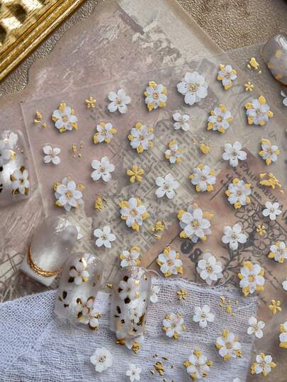 1pc Vintage New Chinese Style Gold Foil 3D Floral Embossed Nail Art Sticker, Exquisite 5D Three-Dimensional Embossed DIY Nail Decor Sticker